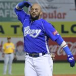 Jonrón de Bonifacio encabeza ataque azul para dar victoria al Licey 7-4 sobre Gigantes