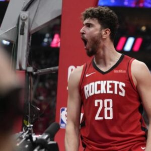 Jalen Green y Sengun conducen a Houston sobre Warriors, JImmy Butler sale lesionado