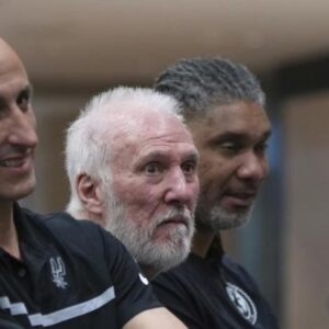 El-legendario-Gregg-Popovich-regreso-a-la-escena-publica-durante-la-presentacion-de-Chauncey-Johnson_.jpg