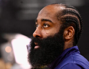 Estrella-de-la-NBA-Evita-a-la-Prensa-Tras-Otra-Derrota-en-el-Juego-7_.jpg