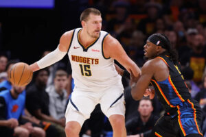 Jokic-lidera-a-los-Nuggets-en-una-impresionante-victoria-ante-el-Thunder_.jpg