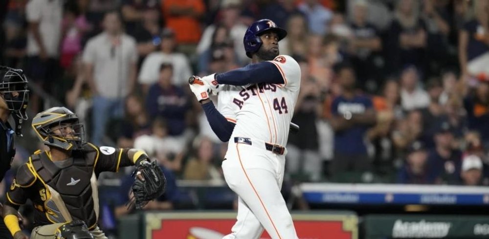Los-Astros-de-Houston-colocan-a-Yordan-Alvarez-en-la-lista-de-lesionados_.jpg