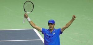 Sinner gana en el Abierto de Italia en su regreso tras una suspensión de 3 meses