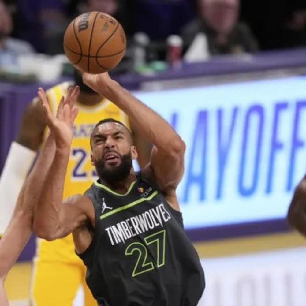 Rudy Gobert, con 27 puntos y 24 rebotes, domina a Lakers y Timberwolves avanzan en playoffs NBA
