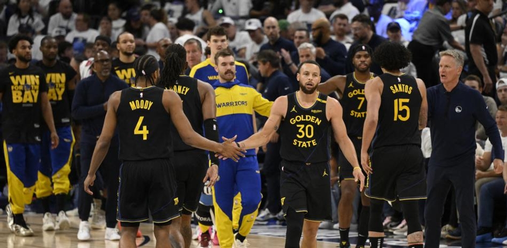 Steve Kerr dice que Curry está "abatido" tras lesionarse, pero "es parte del baloncesto"