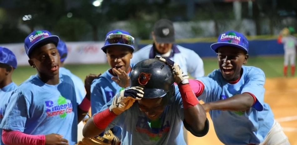 La Romana, Valverde, Santiago y Santo Domingo debutan con triunfos en nacional béisbol U12