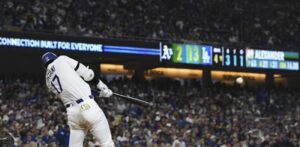Ohtani, con dos vuelacercas y seis remolcadas, lidera el triunfo de Dodgers 19-2 sobre los Atléticos