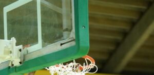 Curry lidera triunfo de Marineros sobre Soles en el torneo de la LNB