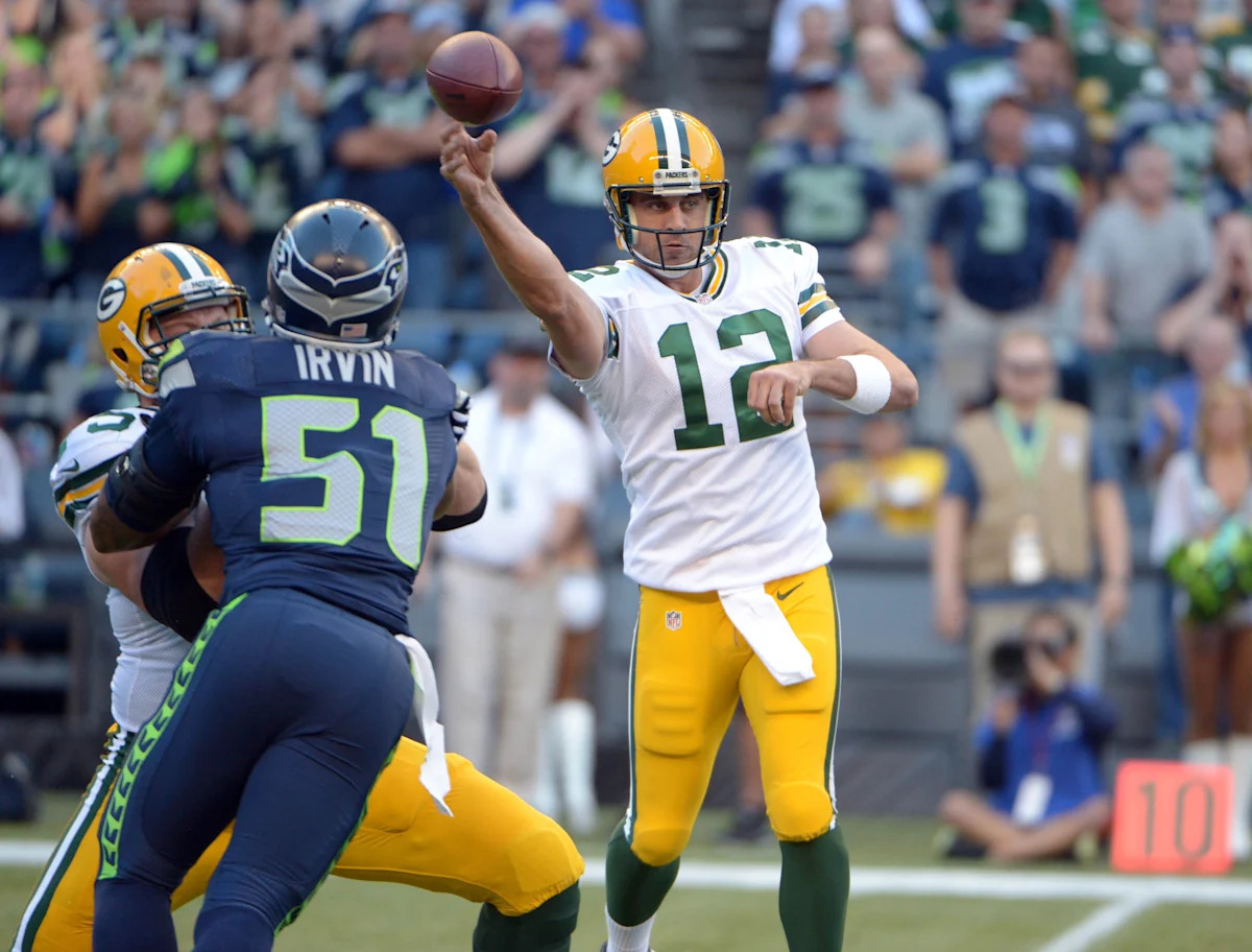 Aaron-Rodgers-se-reune-con-los-Steelers-en-el-minicampamento_.jpg