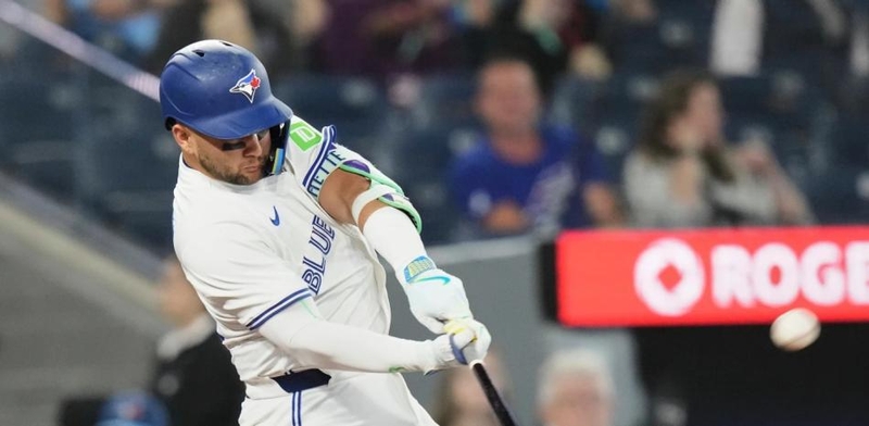 Dominio-de-Bo-Bichette-impulsa-a-los-Blue-Jays-ante-Filis-en-racha-negativa_.jpg