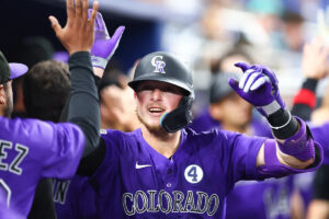 El-desastroso-comienzo-de-los-Rockies-encuentra-luz-al-vencer-a-los-Marlins_.jpg
