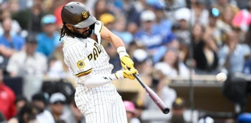 Hito-de-Fernando-Tatis-Jr.-con-los-Padres-ante-los-Reales_.jpg