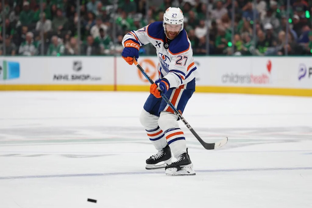 La-gran-final-de-la-Stanley-Cup-en-2025-Florida-Panthers-vs.-Edmonton-Oilers_.jpg