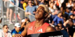 Victoria-de-Alexander-Ogando-en-los-200-metros-del-Grand-Slam-Track_.jpg
