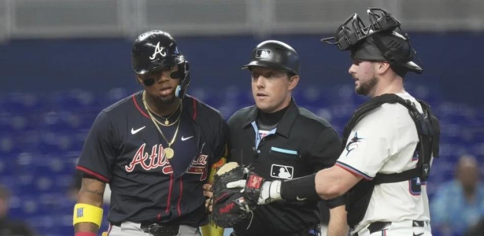 Albies-brilla-con-jonron-en-contundente-victoria-de-los-Bravos-sobre-los-Marlins_.jpg
