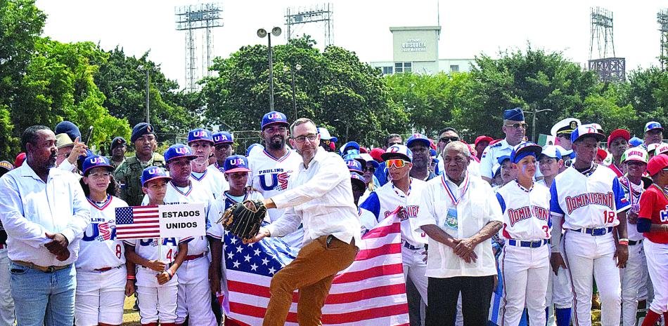 Dominicana-conquista-su-primera-victoria-en-el-Panam-de-Beisbol-ante-Curazao_.jpg