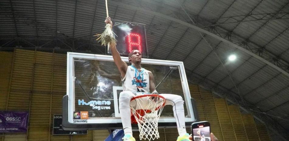 Dominio-total-Titanes-ganan-bicampeonato-en-la-LNB_.jpg