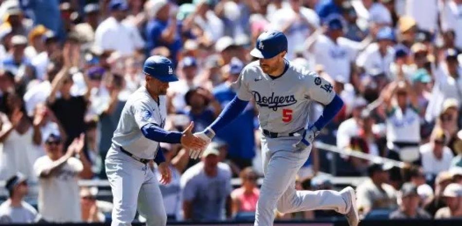 Freddie-Freeman-brilla-con-dos-jonrones-en-victoria-de-los-Dodgers-sobre-los-Padres_.jpg