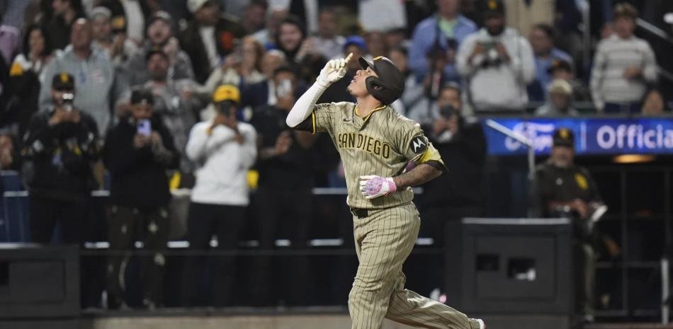 Machado-brilla-con-Grand-Slam-y-Padres-superan-a-Mets_.jpg