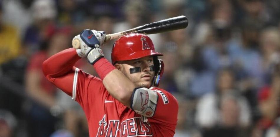 Mike-Trout-alcanza-los-400-jonrones-en-Grandes-Ligas_.jpg