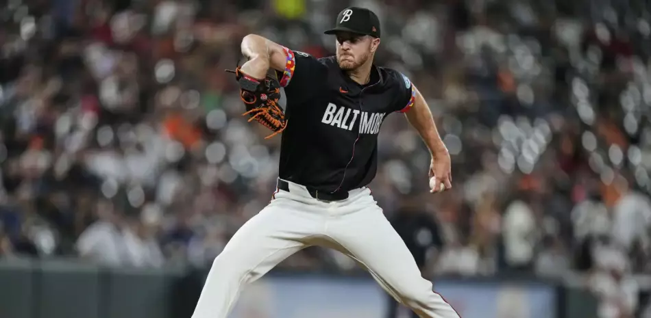 Rogers-brilla-en-la-mound-mientras-los-Orioles-vencen-a-los-Yankees_.webp