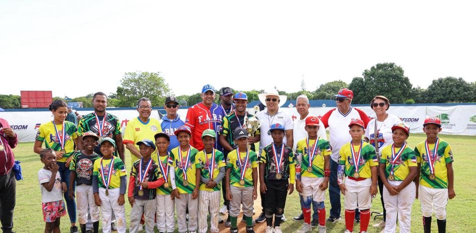 San-Juan-se-alza-como-campeon-en-el-Torneo-Nacional-de-Beisbol-U8_.jpg