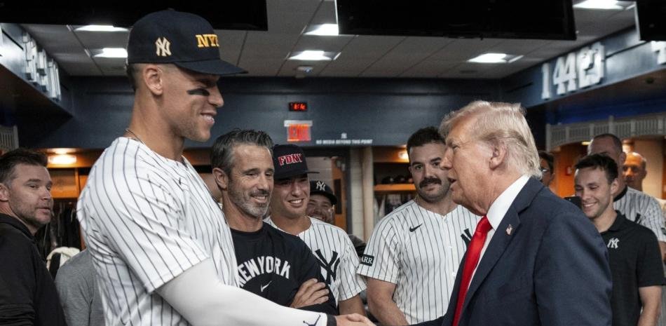 Trump-en-visita-destacada-mientras-Judge-brilla-y-Yankees-evitan-barrida-ante-Tigres_.jpg