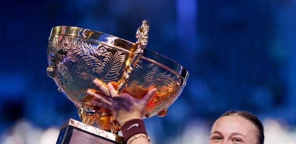 Amanda-Anisimova-se-lleva-el-titulo-del-Abierto-de-China_.jpg