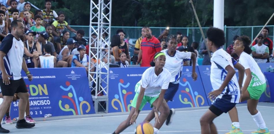 Dominio-de-Zona-Metropolitana-2-y-Cibao-Norte-en-el-baloncesto-3x3-femenino-JDNE_.jpg
