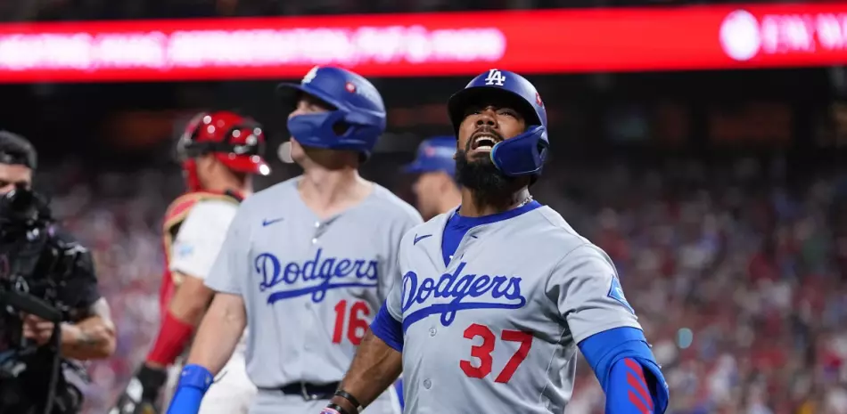 Jonron-decisivo-de-Teoscar-Hernandez-en-el-triunfo-de-los-Dodgers-frente-a-los-Filis_.webp