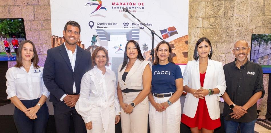 Octava-edicion-del-Maraton-de-Santo-Domingo-_.jpg