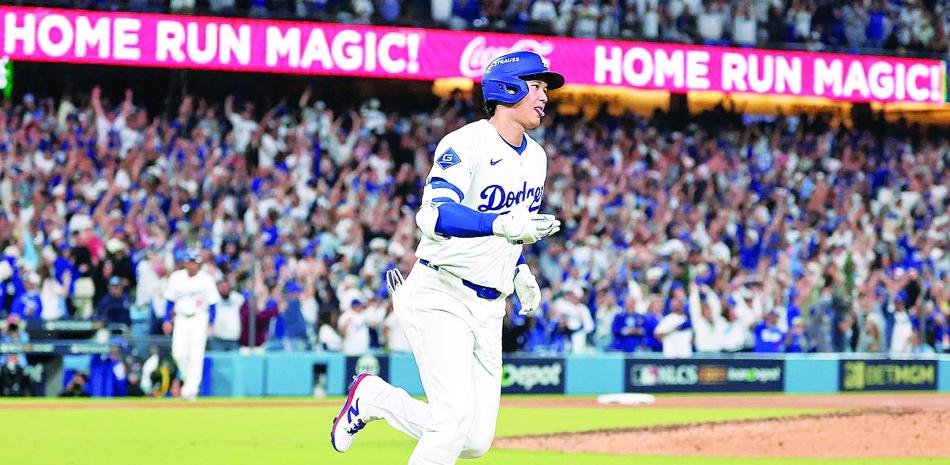Ohtani-brilla-con-tres-jonrones-y-10-ponches-en-barrida-de-Dodgers-a-Cerveceros-para-llegar-a-la-Serie-Mundial_.jpg