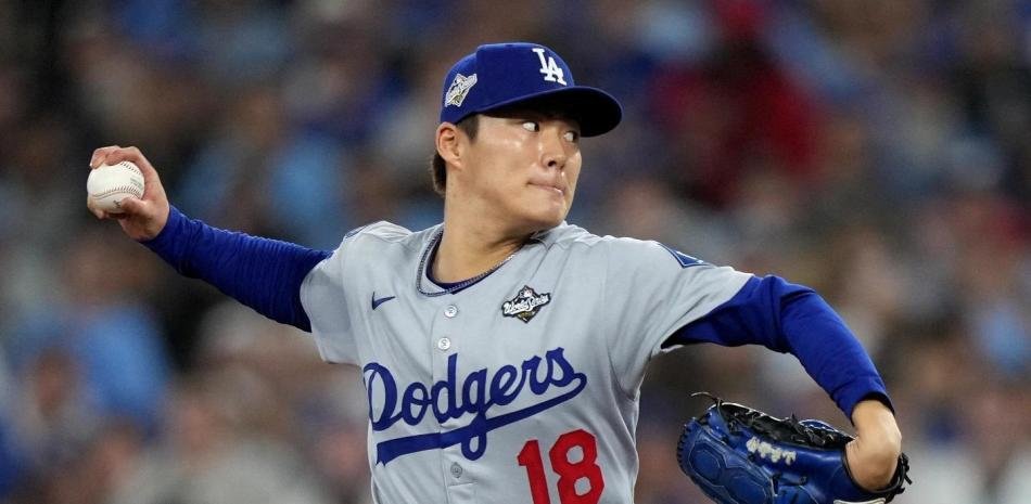 Yamamoto-brilla-en-su-debut-con-juego-completo-y-Dodgers-dominan-en-la-Serie-Mundial_.jpg