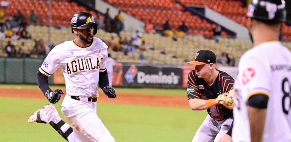 Luis-Liberato-brilla-con-jonron-decisivo-y-los-Toros-vencen-a-las-Aguilas_.jpg