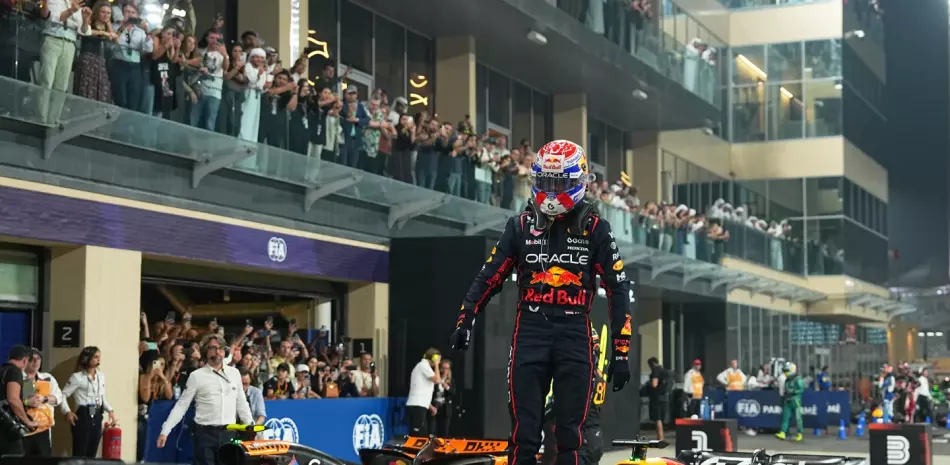 Max-Verstappen-consigue-la-pole-position-en-el-crucial-Gran-Premio-de-Abu-Dabi_.webp