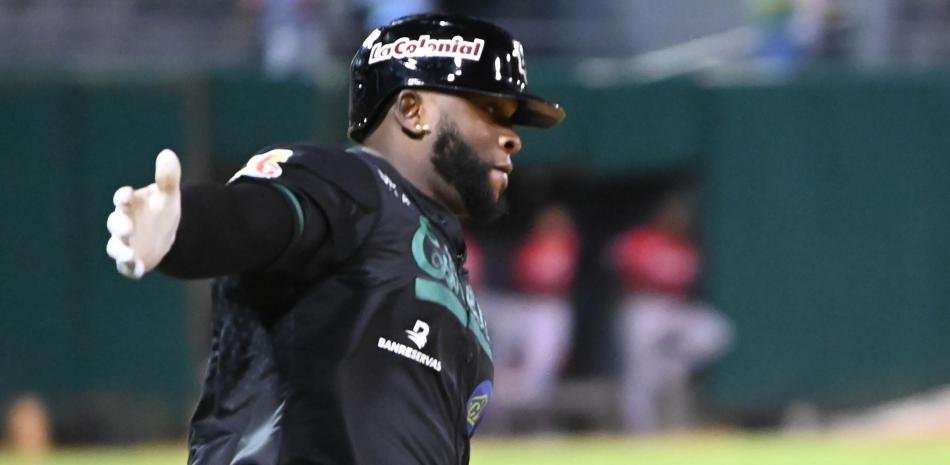 Miguel-Sano-brilla-con-dos-jonrones-y-lidera-la-victoria-de-las-Estrellas-sobre-los-Gigantes_.jpg