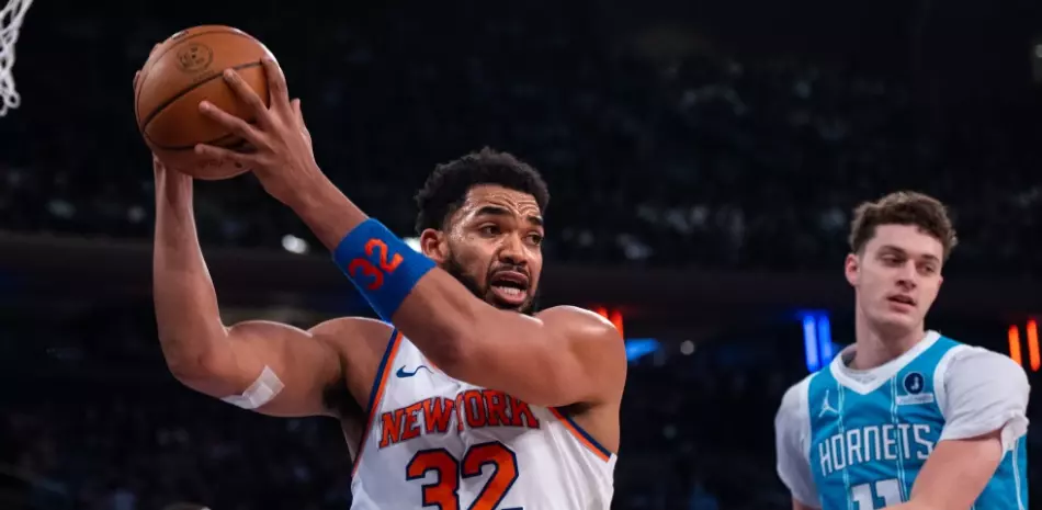 Towns-brilla-con-35-puntos-y-18-rebotes-en-la-victoria-de-los-Knicks-contra-los-Hornets_.webp