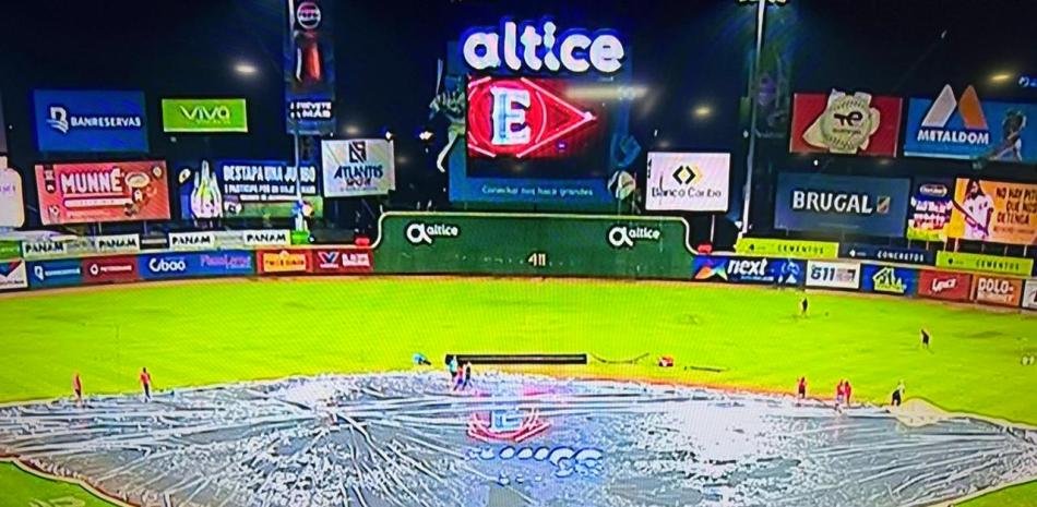 Actividades-de-jugadores-en-el-clubhouse-durante-interrupciones-por-lluvia-en-el-beisbol_.jpg
