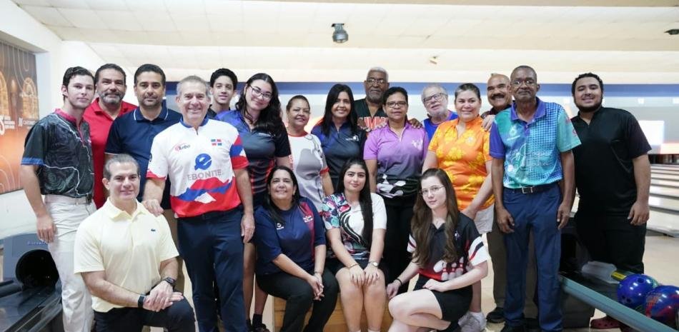 Henriquez-Sebelen-Garcia-y-Ortega-triunfan-en-el-Torneo-Nacional-de-Boliche_.jpg