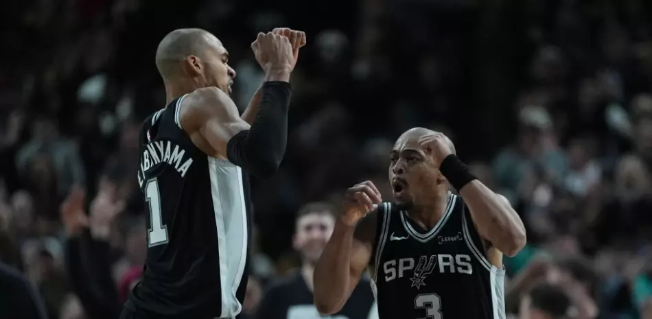 Los-Spurs-de-Wembanyama-superan-a-Minnesota-a-pesar-del-espectacular-desempeno-de-Edwards-con-55-puntos_.webp
