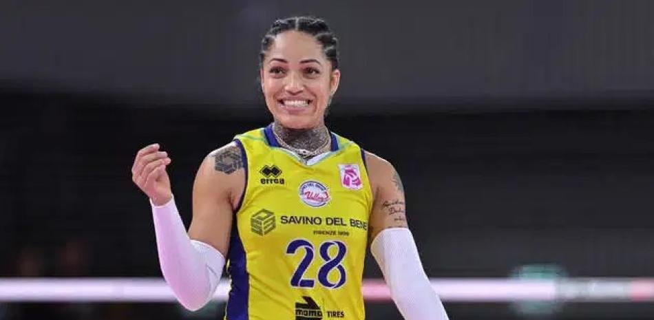 Brenda-Castillo-firma-contrato-de-dos-anos-con-equipo-turco-de-voleibol_.jpg