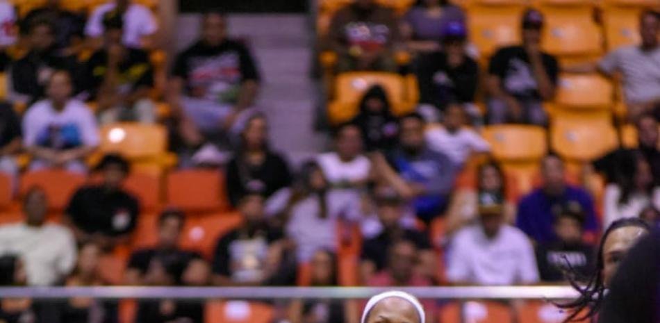 García anota 36 puntos y lleva al Plaza Valerio a la victoria causando un triple empate en la cima de Santiago