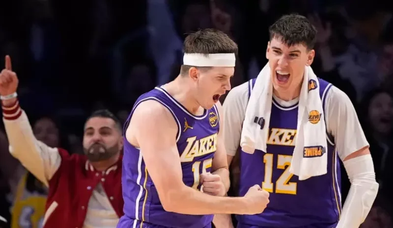 Lakers-vencen-a-Sixers-a-pesar-de-la-preocupante-lesion-de-Doncic_.webp