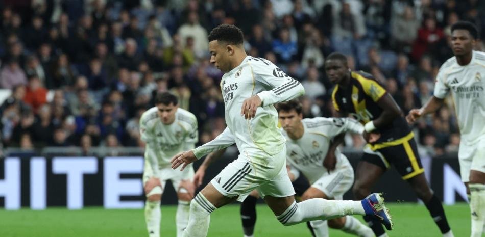 Mbappe-rescata-al-Real-Madrid-con-un-penal-decisivo-contra-el-Rayo-en-el-ultimo-minuto_.jpg