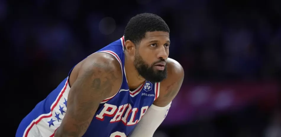 George vuelve con los 76ers tras suspensión por dopaje y apunta a la postemporada