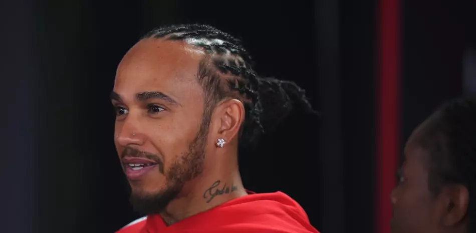 Hamilton deja claro que sigue en la pelea tras una pasada temporada abismal