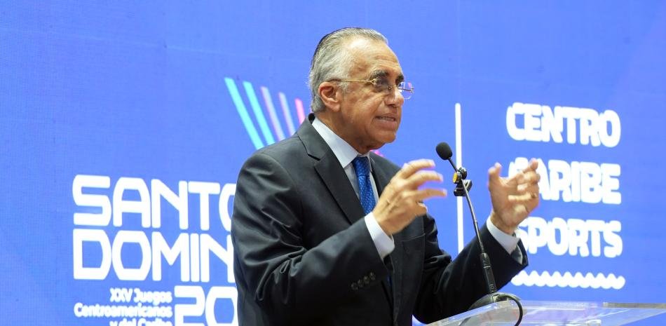 Luisín cataloga el Pabellón de Tenis de Mesa como “uno de los mejores del mundo”