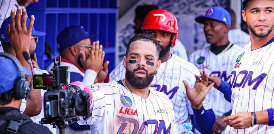 Cambios de uniformes entre jugadores en la LIDOM