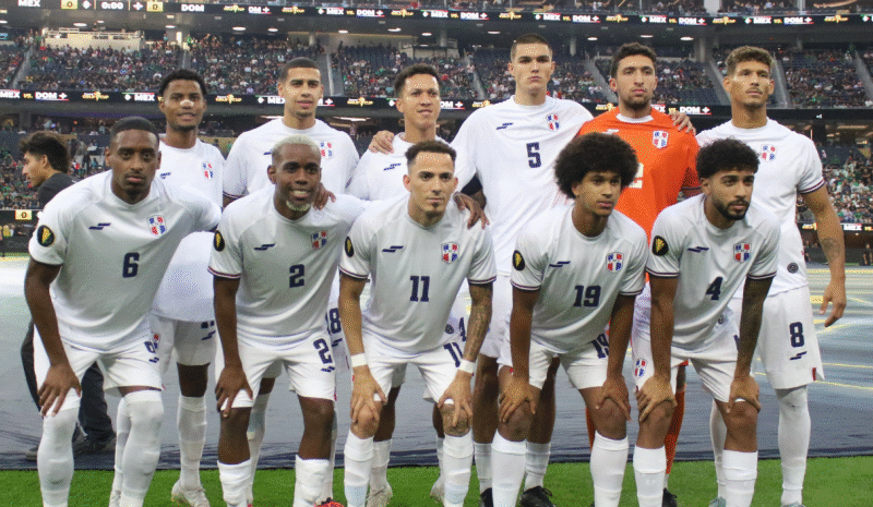 Dominicana-lista-para-los-encuentros-contra-El-Salvador-y-Cuba-en-la-fecha-FIFA_.png