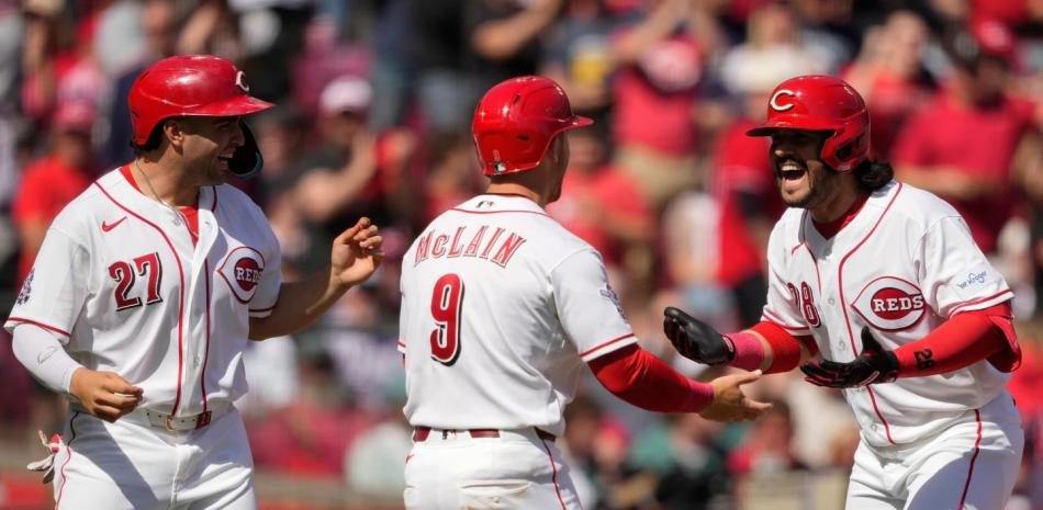 Rojos colocan a Eugenio Suárez en la lista de lesionados